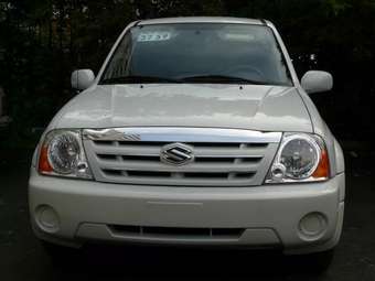 2005 Suzuki XL7 Photos