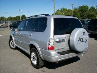 2005 Suzuki XL7 Photos
