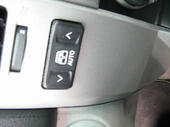 2003 Toyota 4Runner Pictures