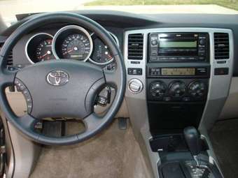 2005 Toyota 4Runner Pictures
