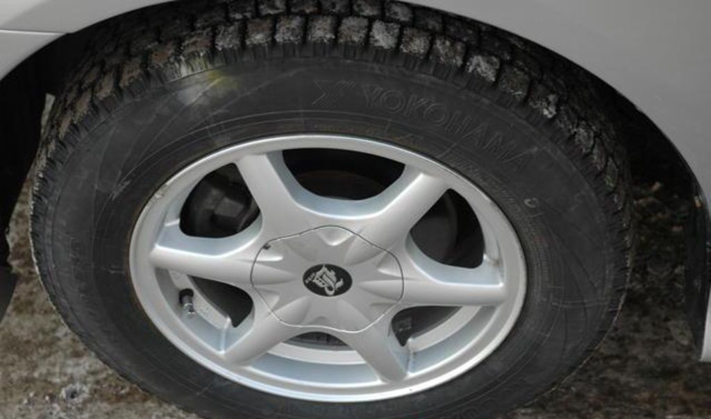 2001 Toyota Allex