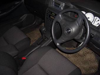 2001 Toyota Allex Pictures