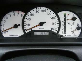2001 Toyota Allex Images