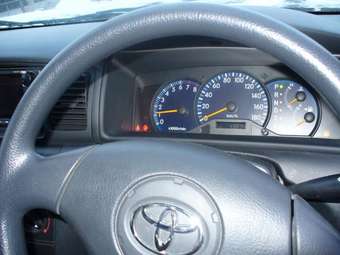 2002 Toyota Allex Photos