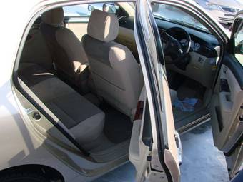 2002 Toyota Allex Pictures