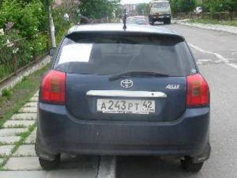 2002 Toyota Allex Pictures