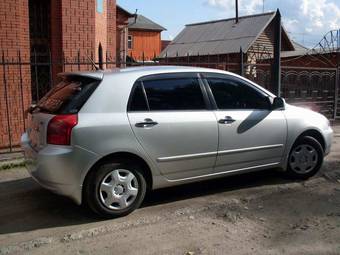 2002 Toyota Allex Photos