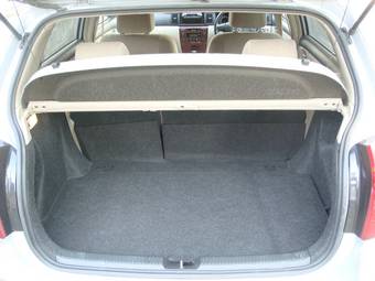 2002 Toyota Allex Images