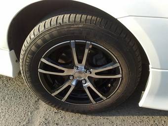 2003 Toyota Allex Pictures