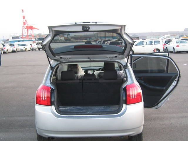 2004 Toyota Allex