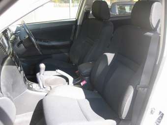2004 Toyota Allex Photos