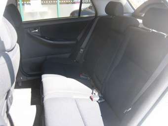 2004 Toyota Allex Photos