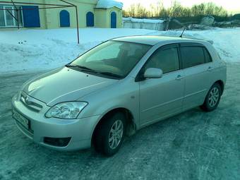2004 Toyota Allex Pictures