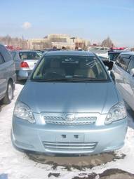 2004 Toyota Allex Photos