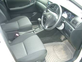 2004 Toyota Allex Photos