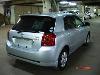 2004 Toyota Allex Pictures
