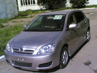 2004 Toyota Allex Photos