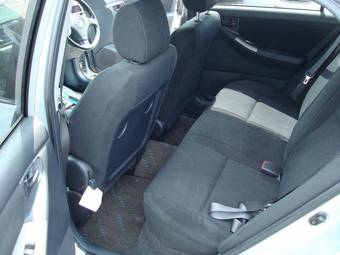2004 Toyota Allex Photos