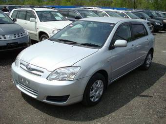 2004 Toyota Allex Pictures