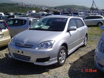 2004 Toyota Allex Photos