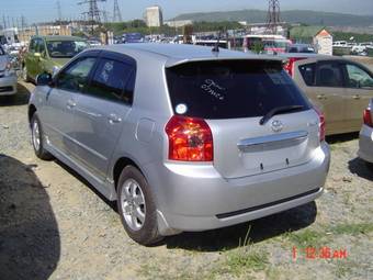 2004 Toyota Allex Photos