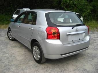 2004 Toyota Allex Pictures