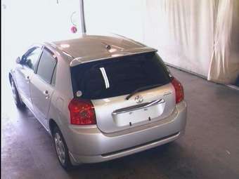2005 Toyota Allex Images