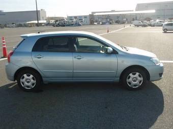 2005 Toyota Allex Photos