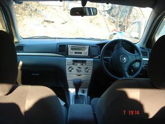 2005 Toyota Allex Pictures