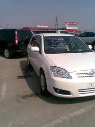 2005 Toyota Allex Pictures