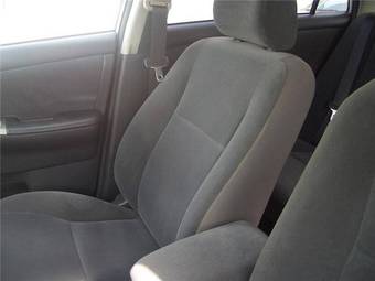 2006 Toyota Allex Pictures