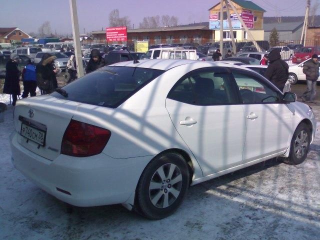 2001 Toyota Allion