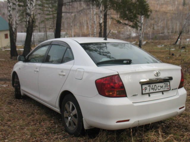 2001 Toyota Allion