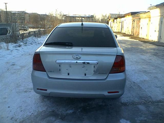 2002 Toyota Allion