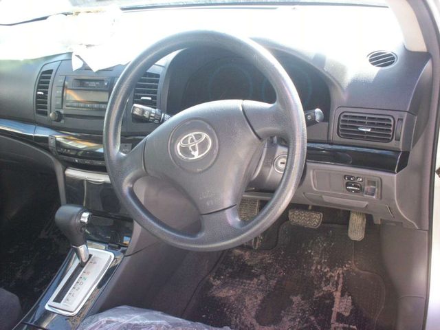 2002 Toyota Allion