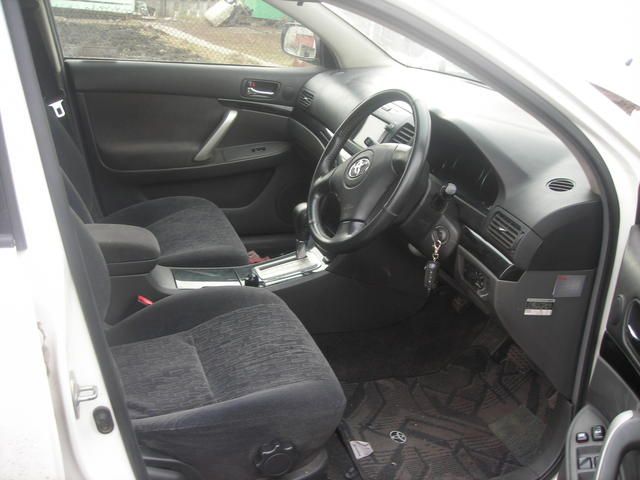 2002 Toyota Allion