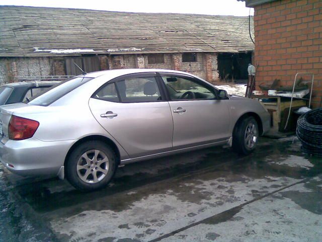 2002 Toyota Allion