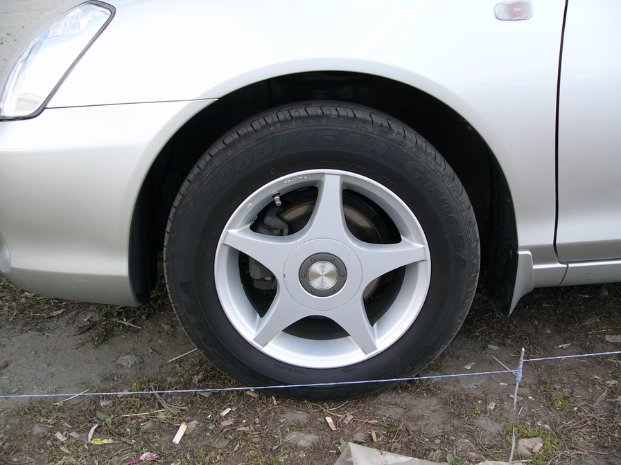 2002 Toyota Allion Photos