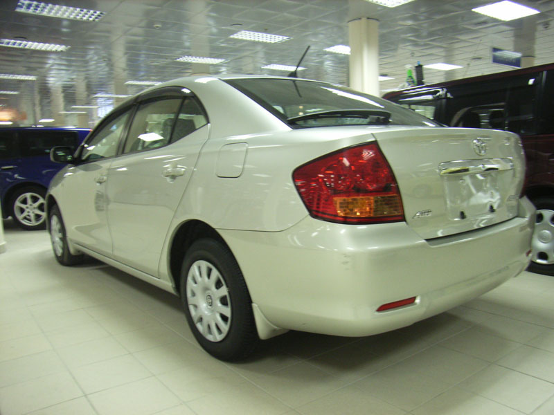 2002 Toyota Allion Pictures