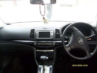 2002 Toyota Allion Photos