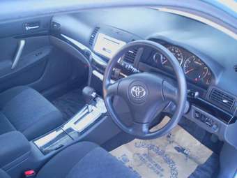 2002 Toyota Allion Photos