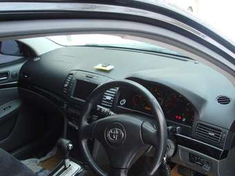 2002 Toyota Allion Photos