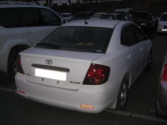 2002 Toyota Allion Images