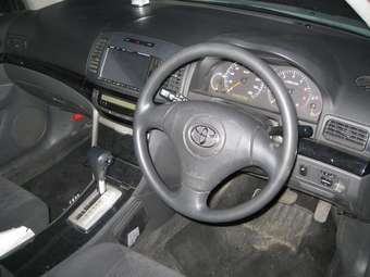 2002 Toyota Allion Pictures