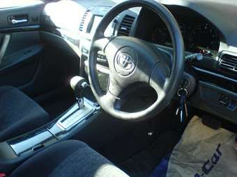 2002 Toyota Allion Photos