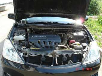 2002 Toyota Allion Images