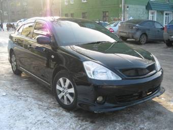 2002 Toyota Allion Photos