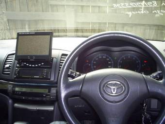 2002 Toyota Allion Photos