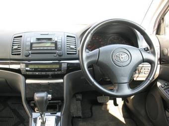 2002 Toyota Allion Photos