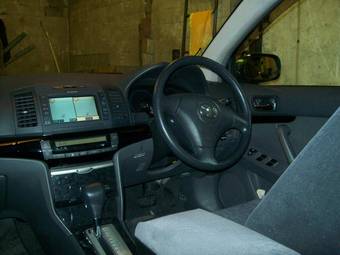 2002 Toyota Allion Photos